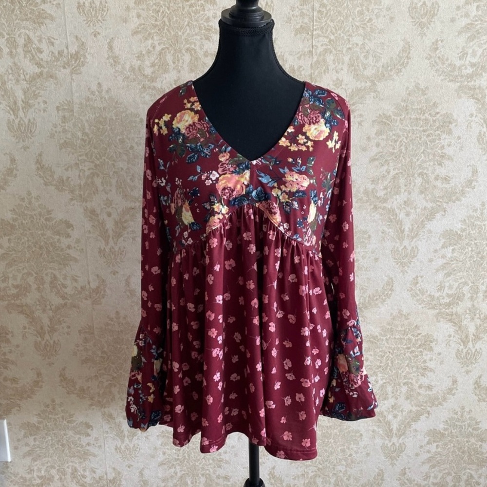 NWOT Suzanne Betro Burgundy Boho Women's Top